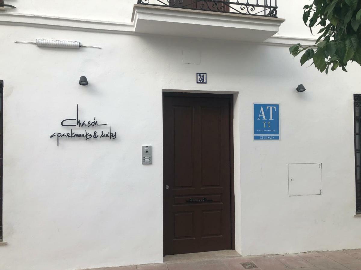 Chacon Apartments & Suites Estepona Exterior photo